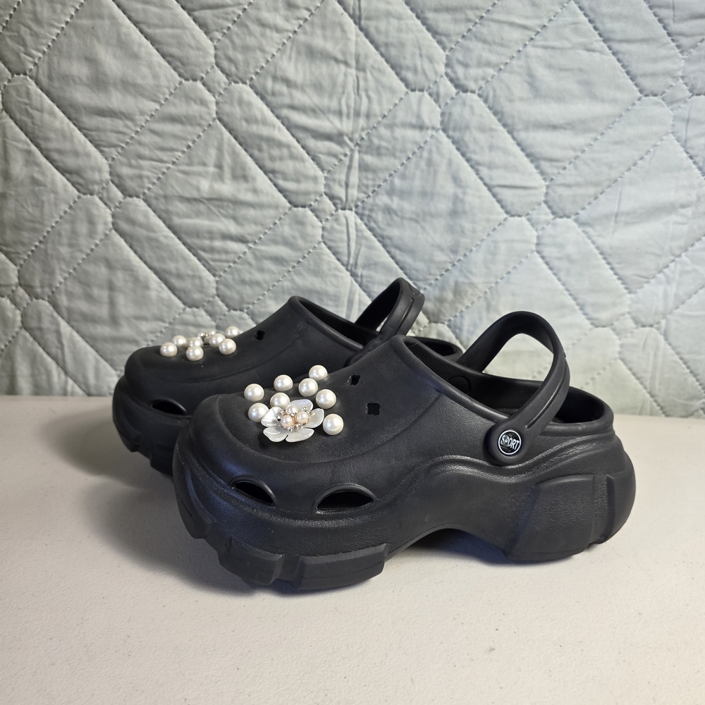 Solaud Platform Black Platform Clog Sandals with Pearl Flower Charm Sz 40 - Picture 9 of 11